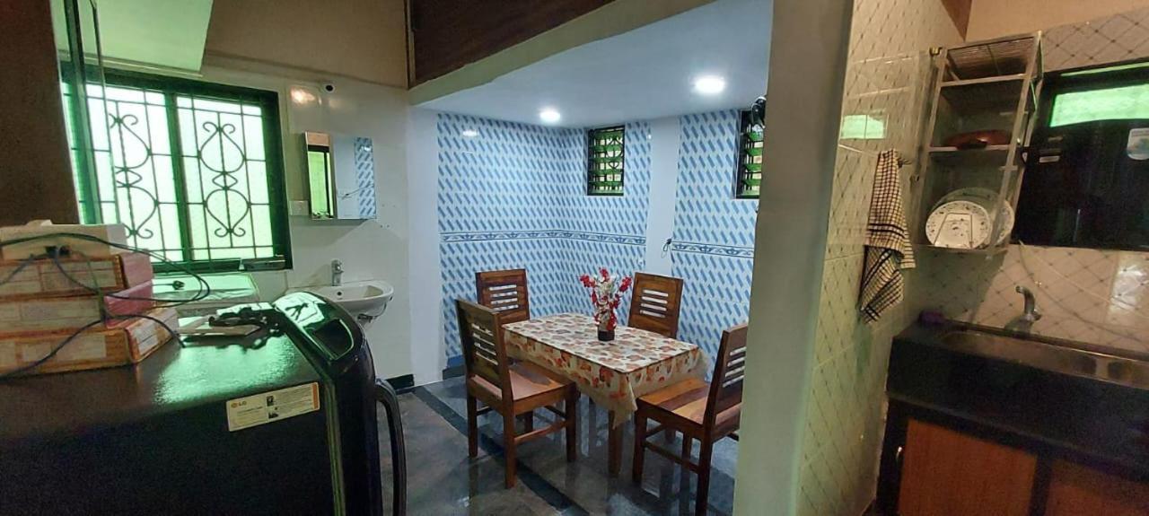 Hotel Marias House Siroda Esterno foto