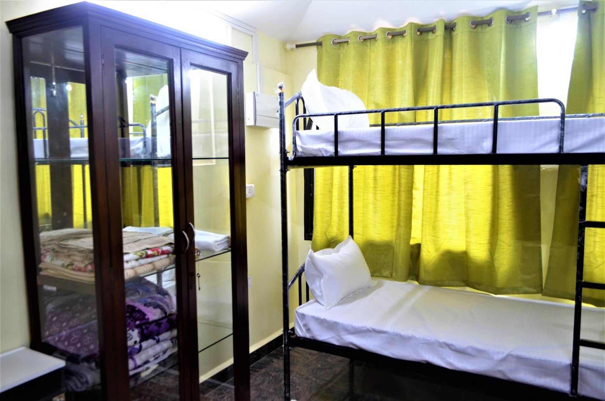 Hotel Marias House Siroda Esterno foto